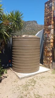 An image of a water tank (What are the benefits of a water tank?)